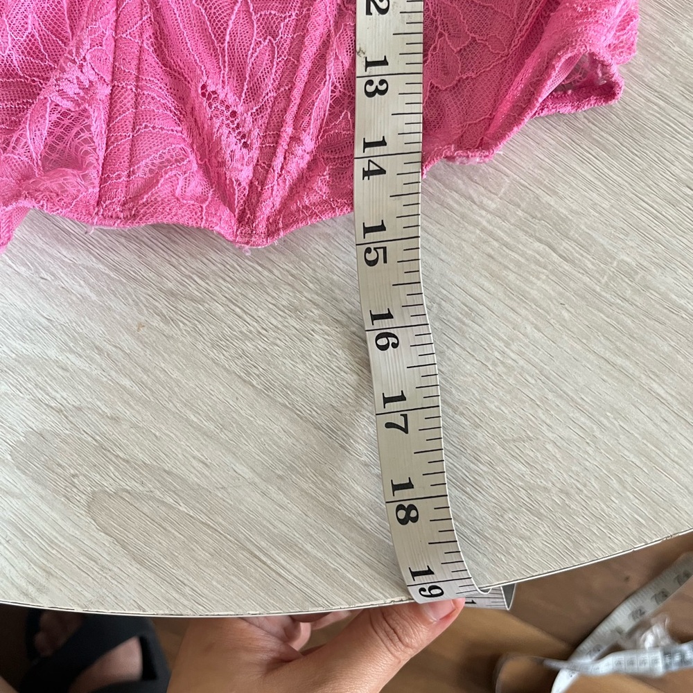 Women's Lace feminine festival trendy vibrant Corset Fuchsia Pink (check photos) - Picture 10 of 11